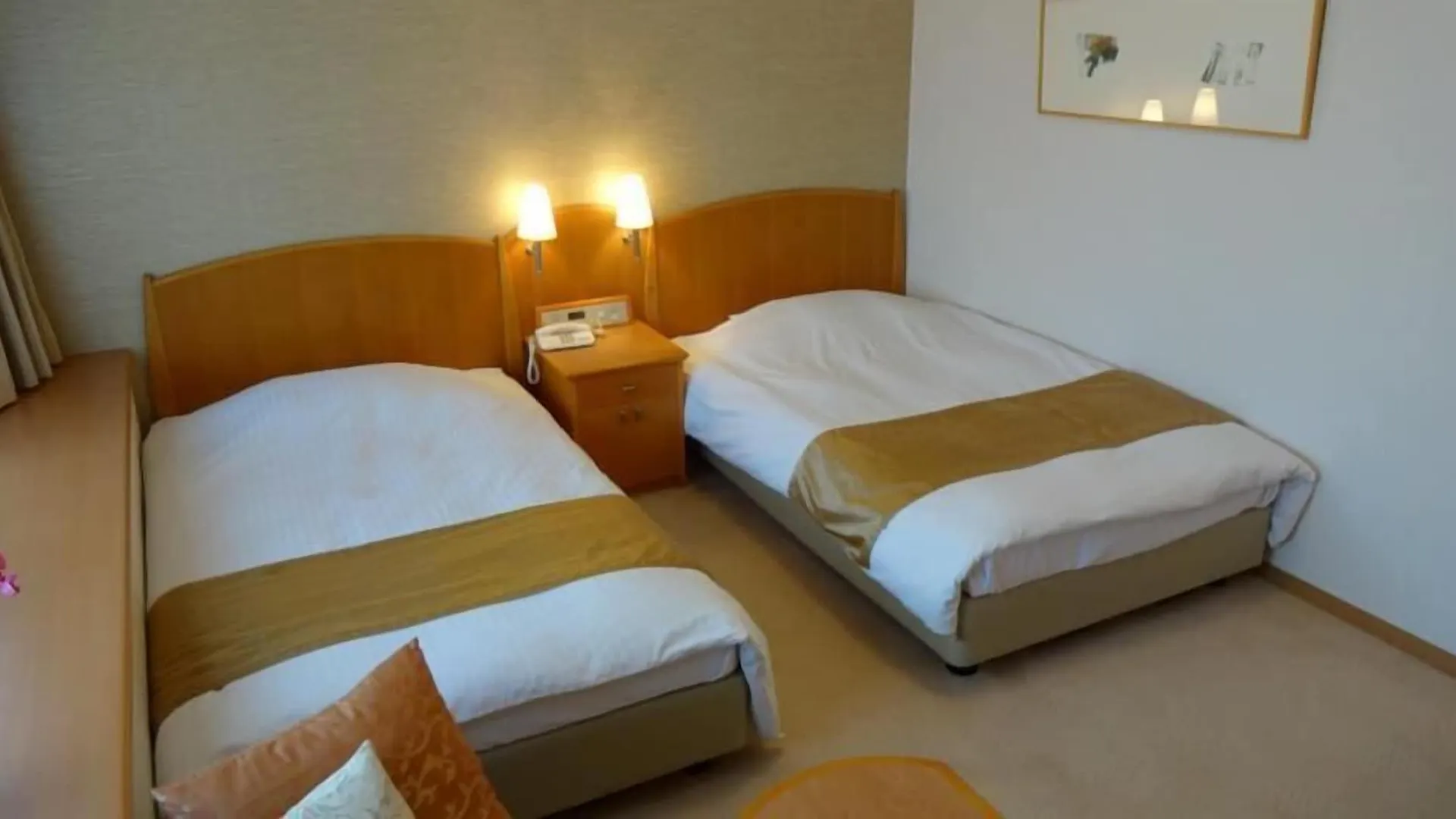 Kobe Luminous Hotel