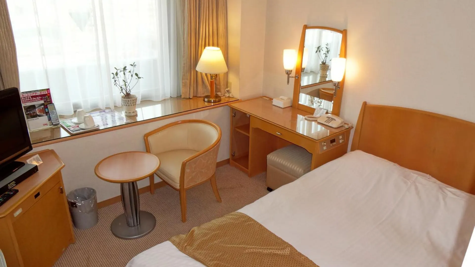 Kobe Luminous Hotel